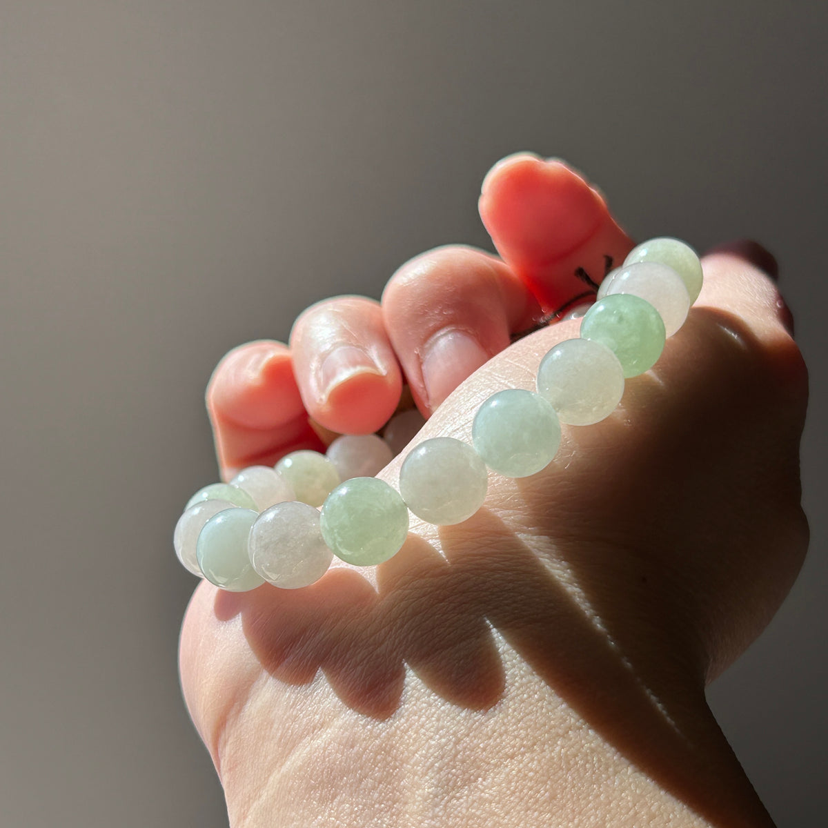 Duo-colour Burmese jadeite bead bracelet, photo 2 - Luxe Jadeite