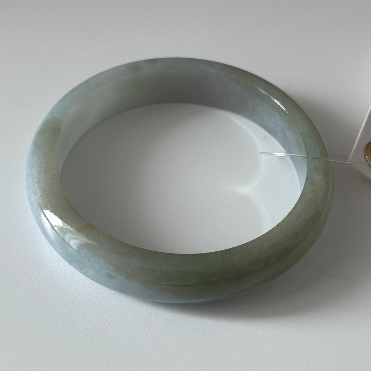 Tea Yellow on Light Green Bangle 57.7mm, photo 7 - Luxe Jadeite