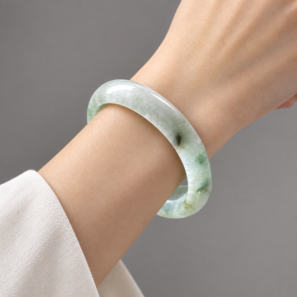 Pale Green with Floating Moss Green Bangle 60.3mm, photo 10 - Luxe Jadeite