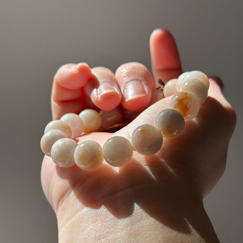 Koi fish carved Burmese jadeite bead bracelet, photo 3 - Luxe Jadeite