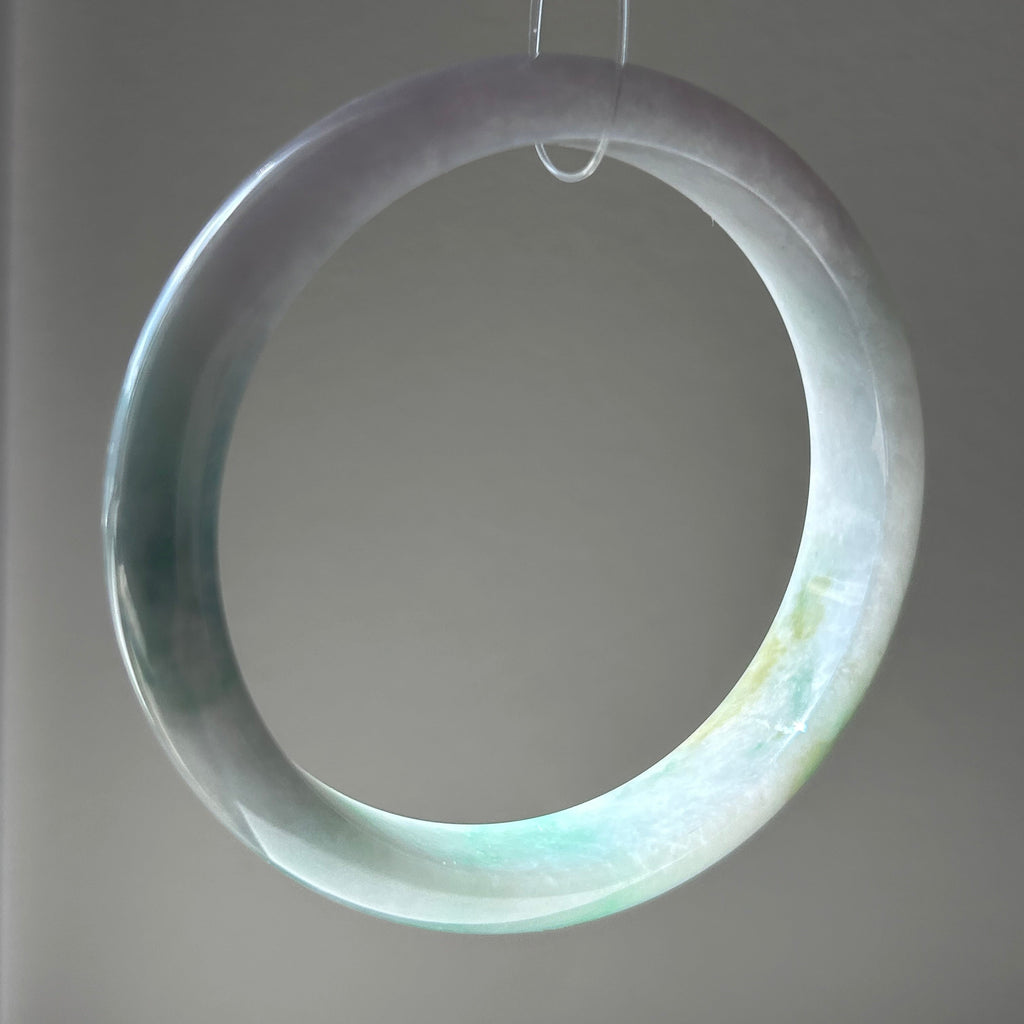 Subtle lavender bangle with floating apple green, 55.5mm - Luxe Jadeite