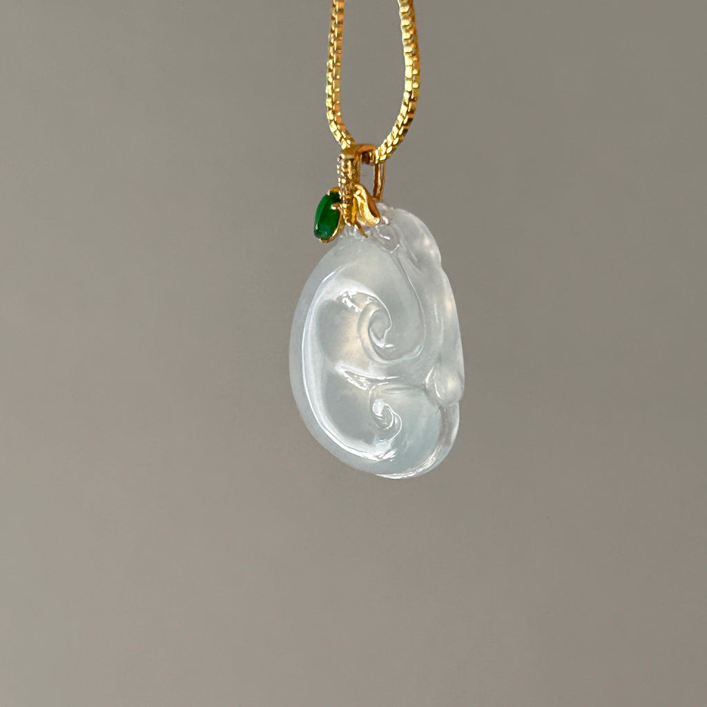 Icy Pale Green Ruyi Pendant, 18k Gold, photo 7 - Luxe Jadeite