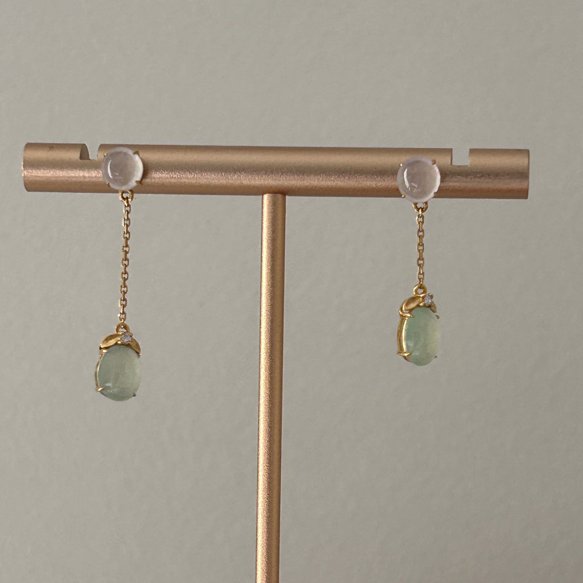 Clear and Lake Green Dangling Earrings, 18k Gold, photo 5 - Luxe Jadeite