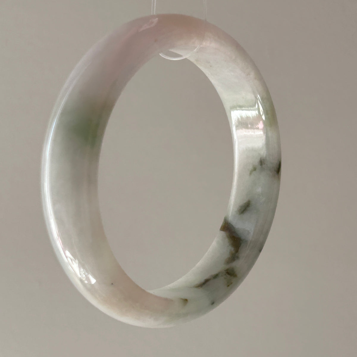 Pale Green with Floating Moss Green Bangle 60.3mm, photo 7 - Luxe Jadeite