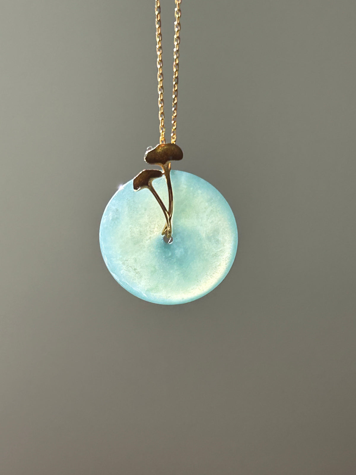 Icy lake green ping an kou jadeite pendant in 18k gold - Luxe Jadeite