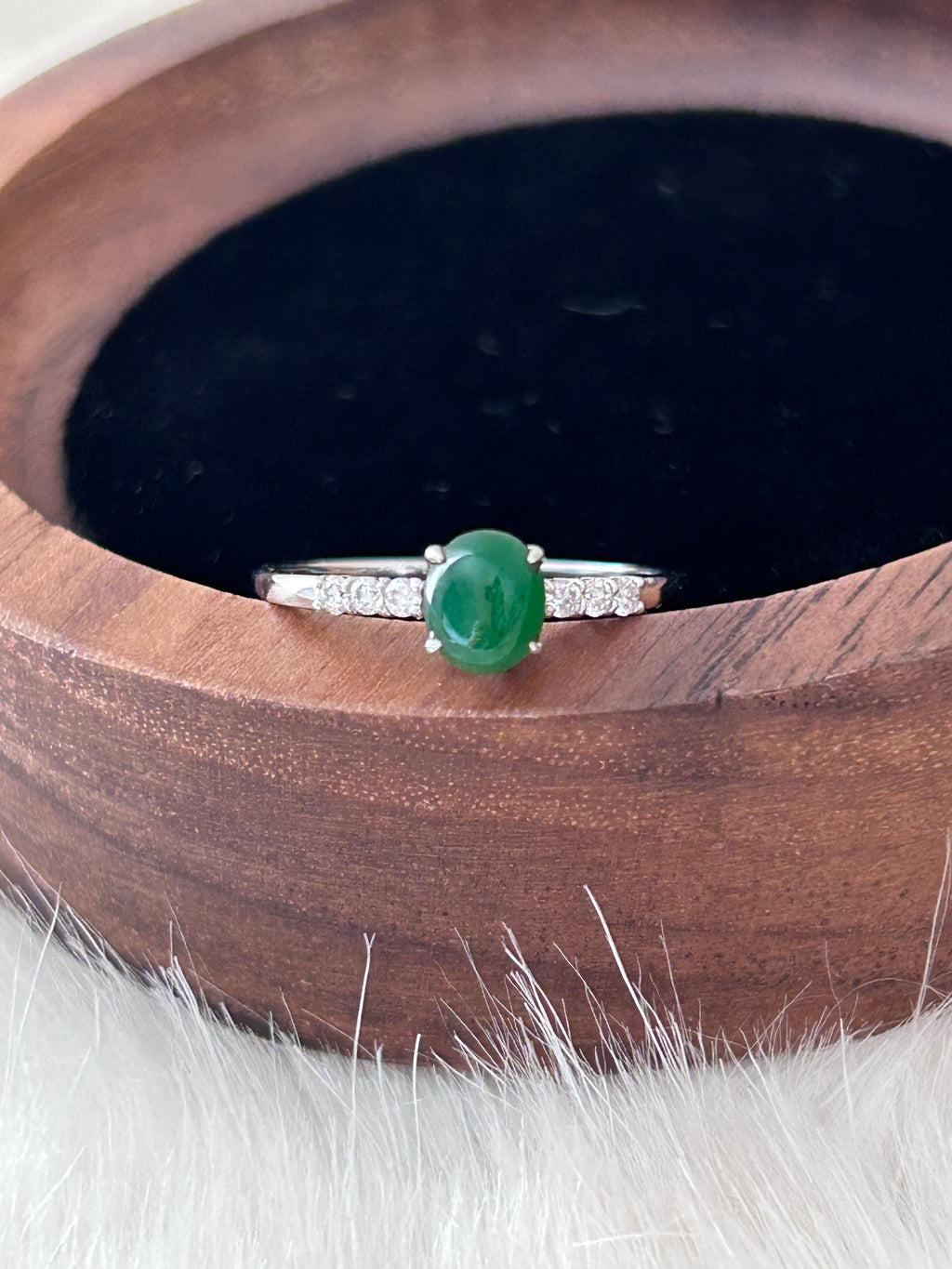Imperial green jade cabochon ring in 18k white gold with diamonds - Luxe Jadeite