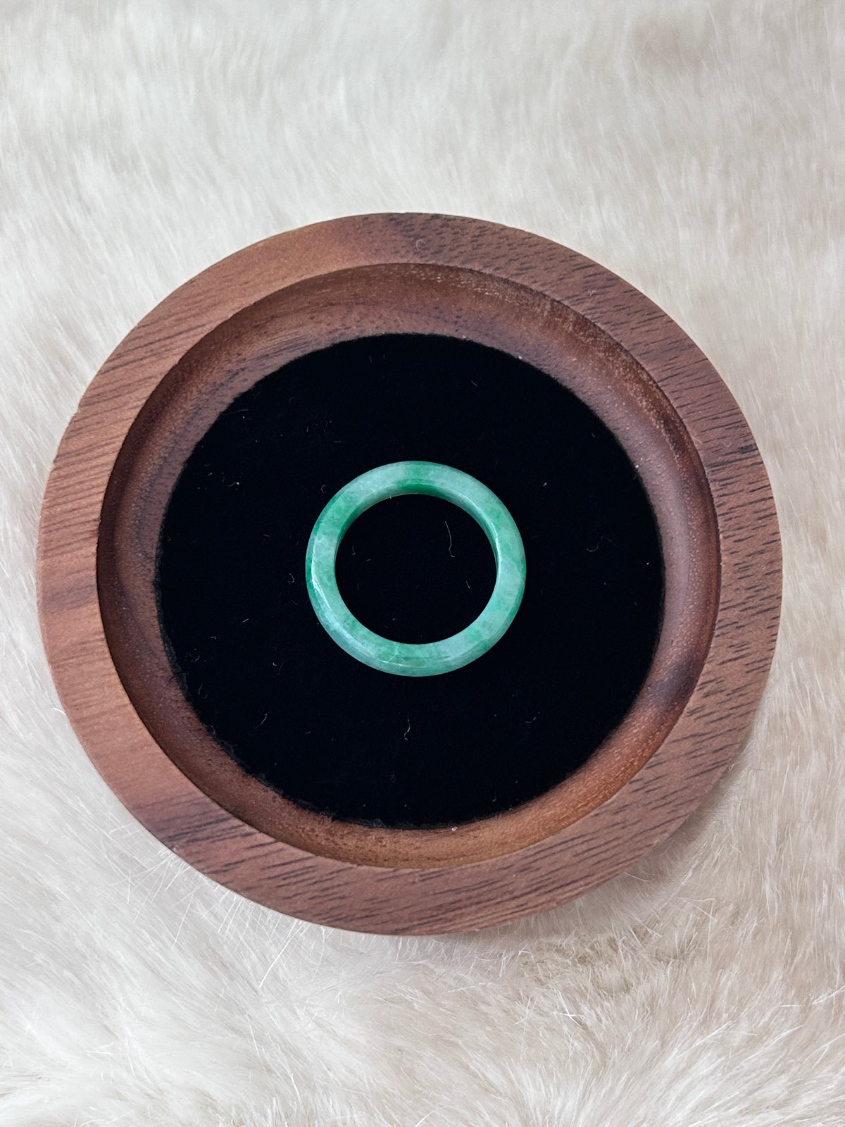 Apple green jadeite ring with floating spicy green - Luxe Jadeite