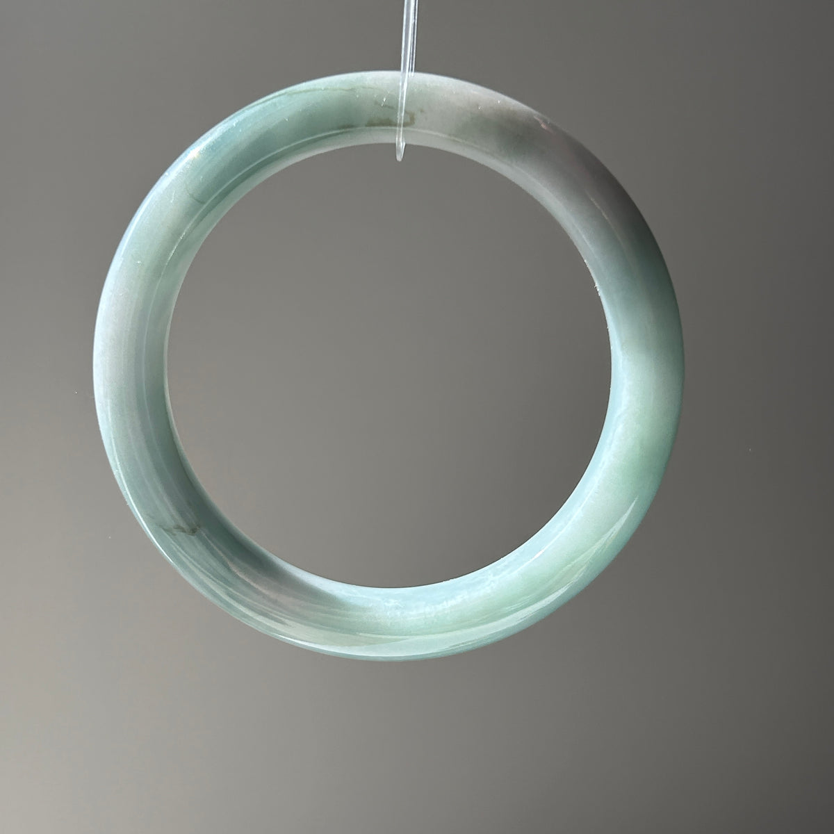 Apple Green Bangle, Jade only (no metal setting), photo 3 - Luxe Jadeite