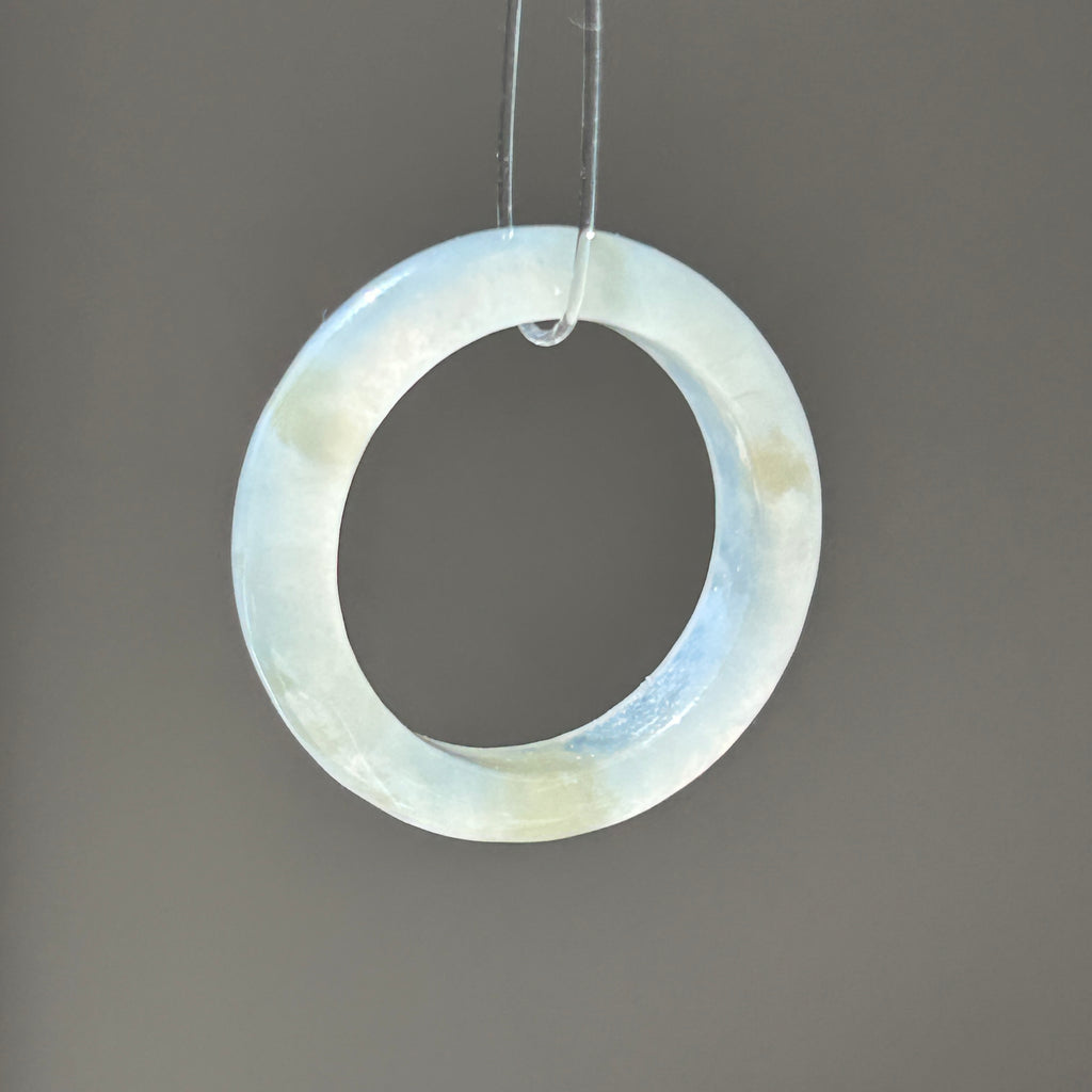 White with Floating Huang Fei Ring US 7.5, photo 4 - Luxe Jadeite