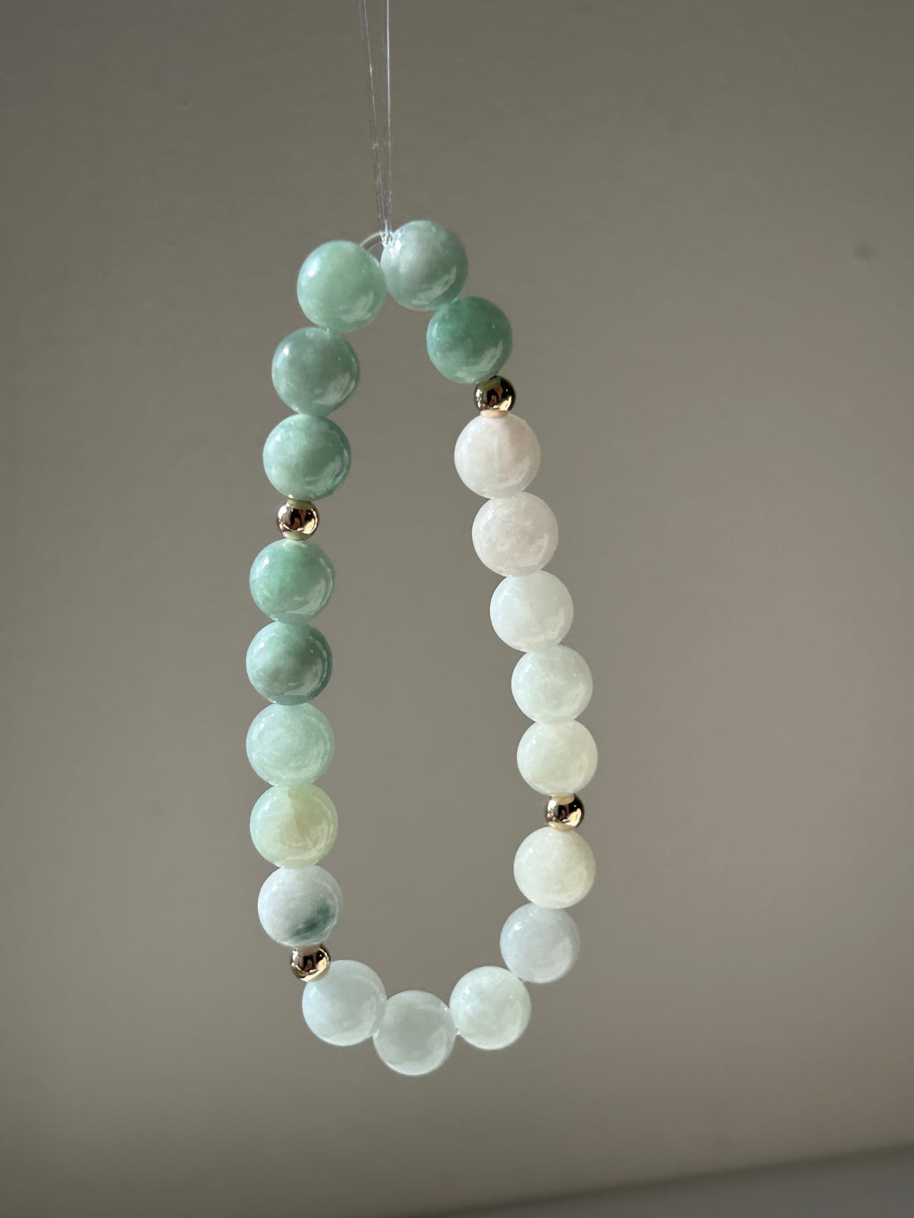 White to green Burmese jadeite bead bracelet with 9k gold - Luxe Jadeite