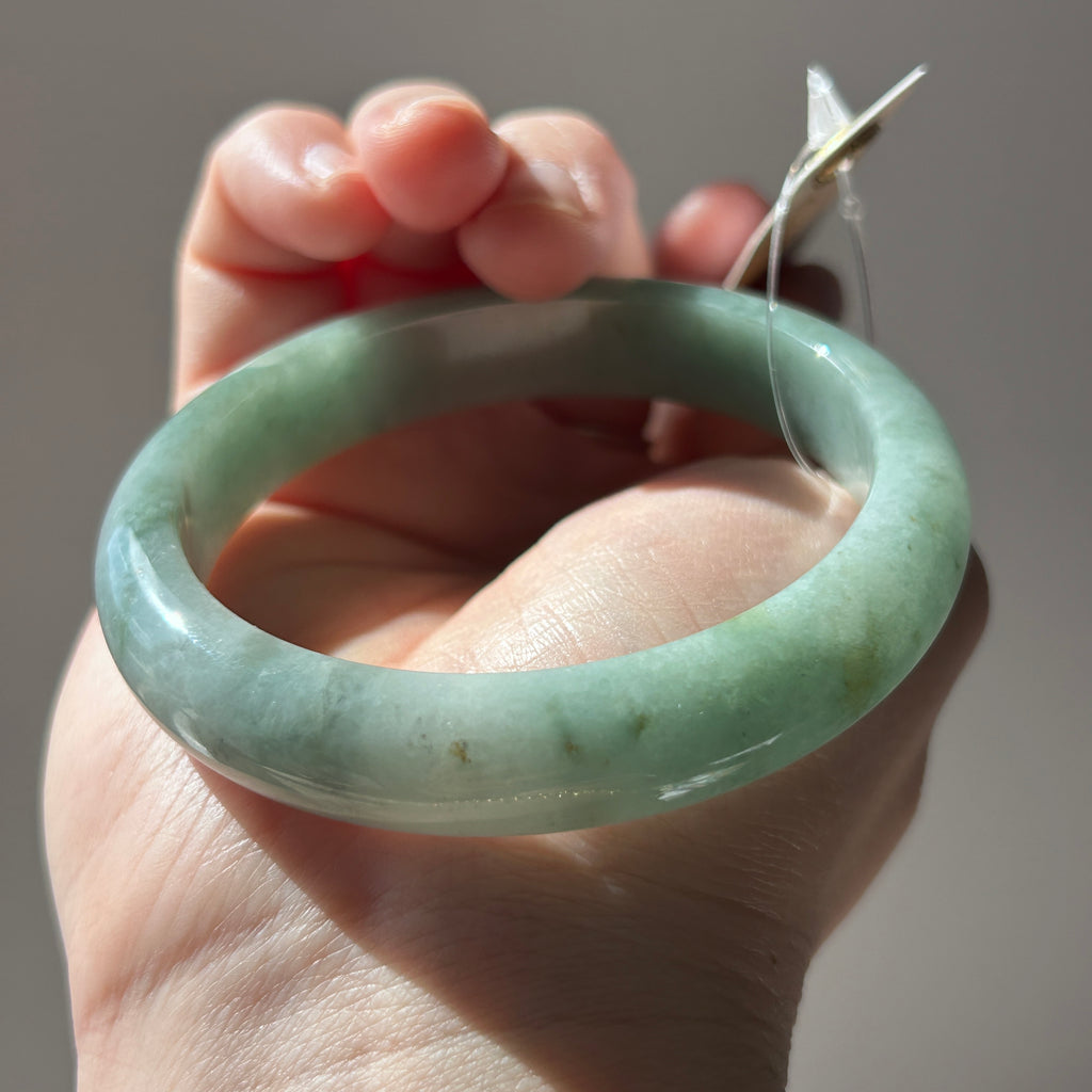 Floating Green Bangle, Jade only (no metal setting), photo 1 - Luxe Jadeite