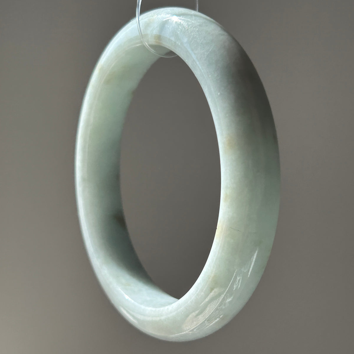 Light Pale Green with Sajin Bangle 59.5mm, photo 5 - Luxe Jadeite