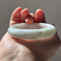White Bangle with Floating Sajin 52.9 mm, photo 1 - Luxe Jadeite
