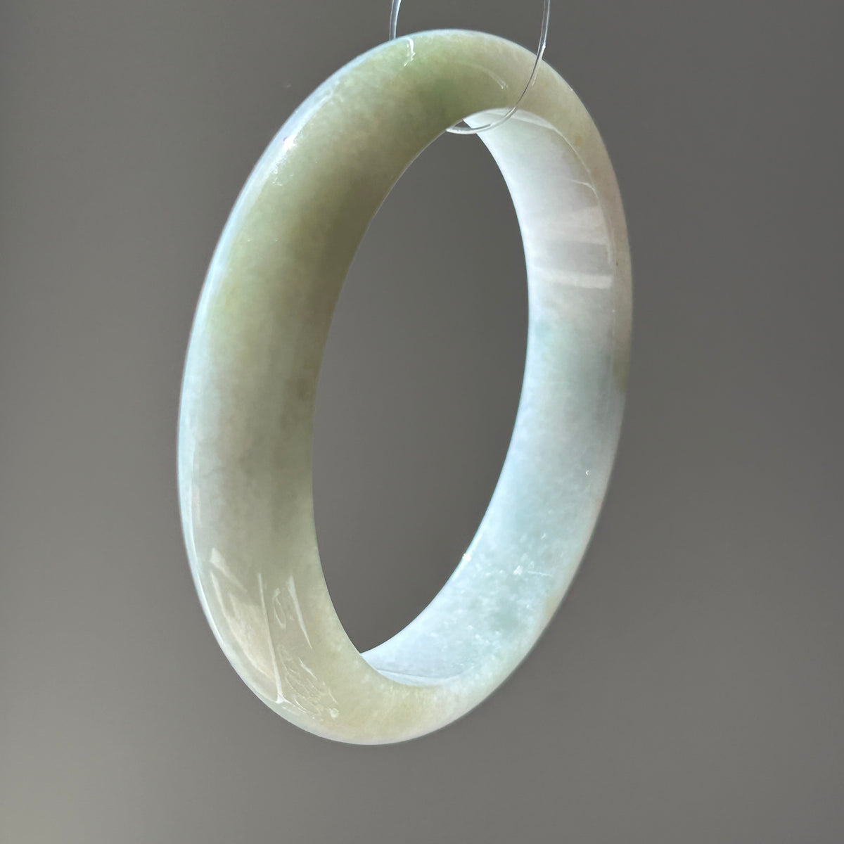Tea Yellow on Light Green Bangle 57.7mm, photo 6 - Luxe Jadeite