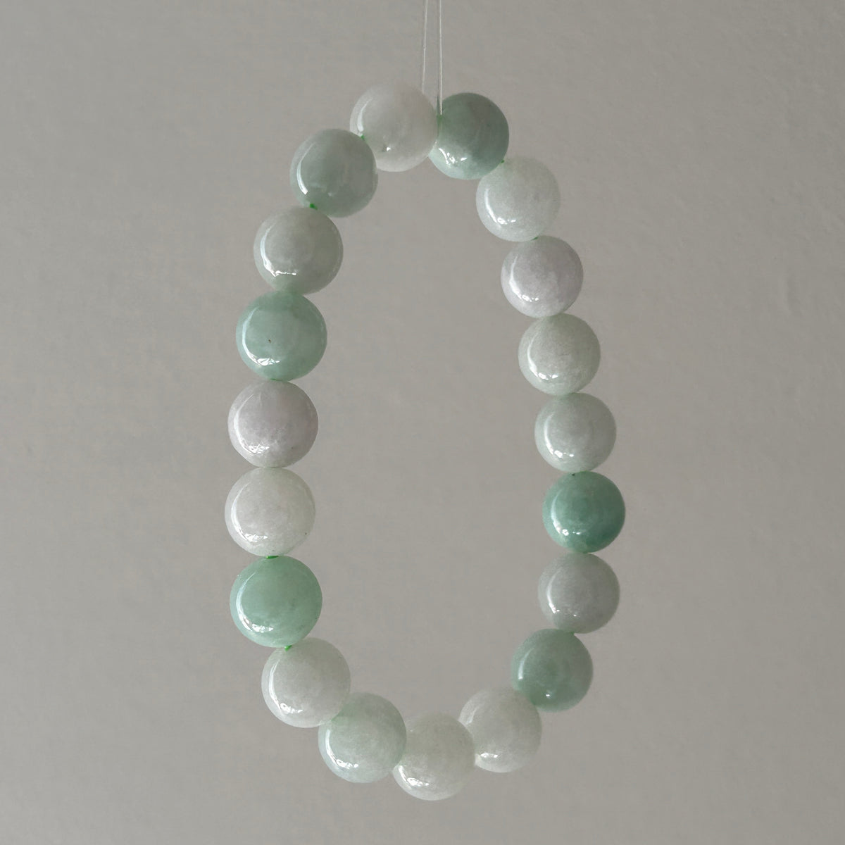 Pale Green and White alternating Bracelet 16.5 cm, photo 9 - Luxe Jadeite