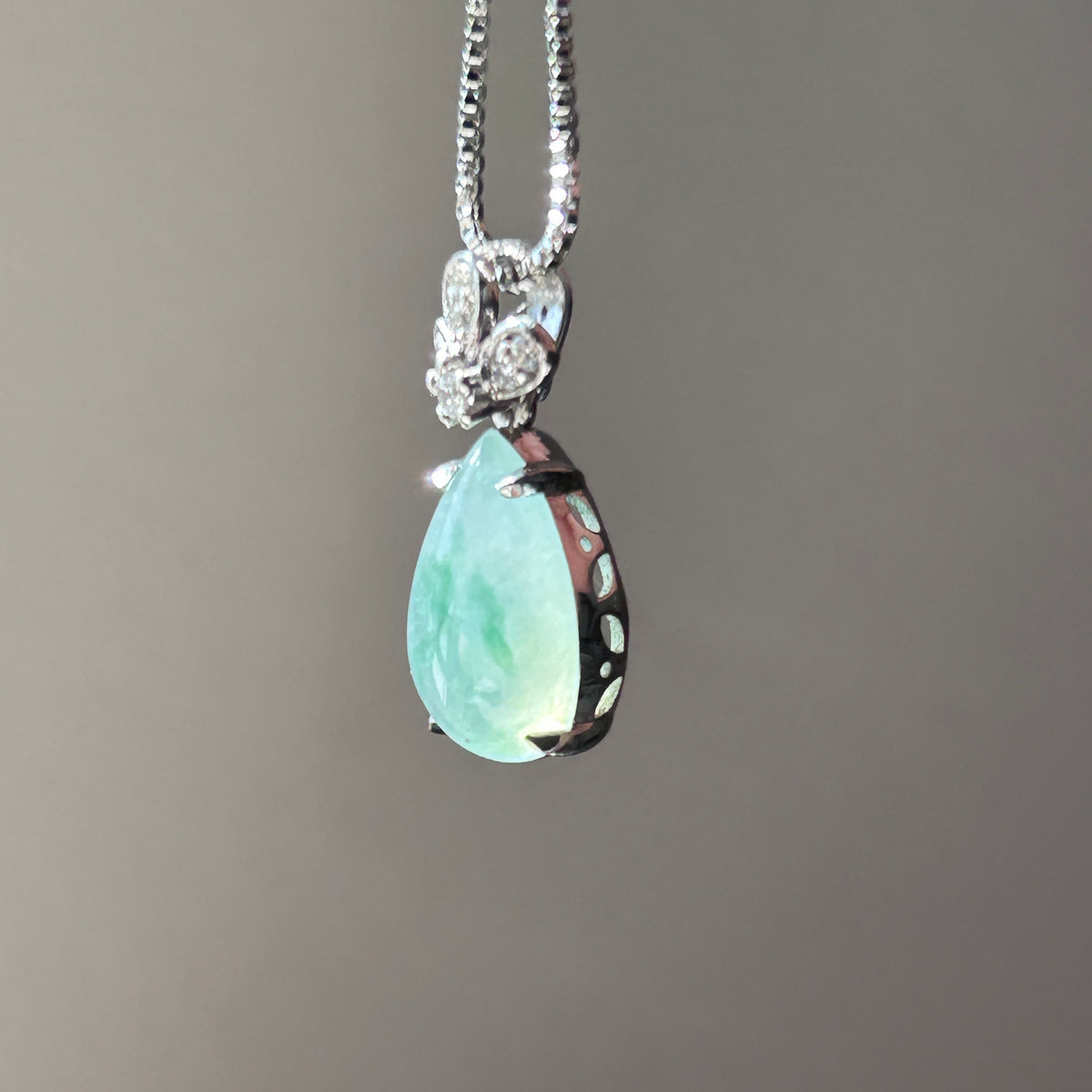 Floating Green Teardrop Pendant, Sterling Silver, photo 4 - Luxe Jadeite
