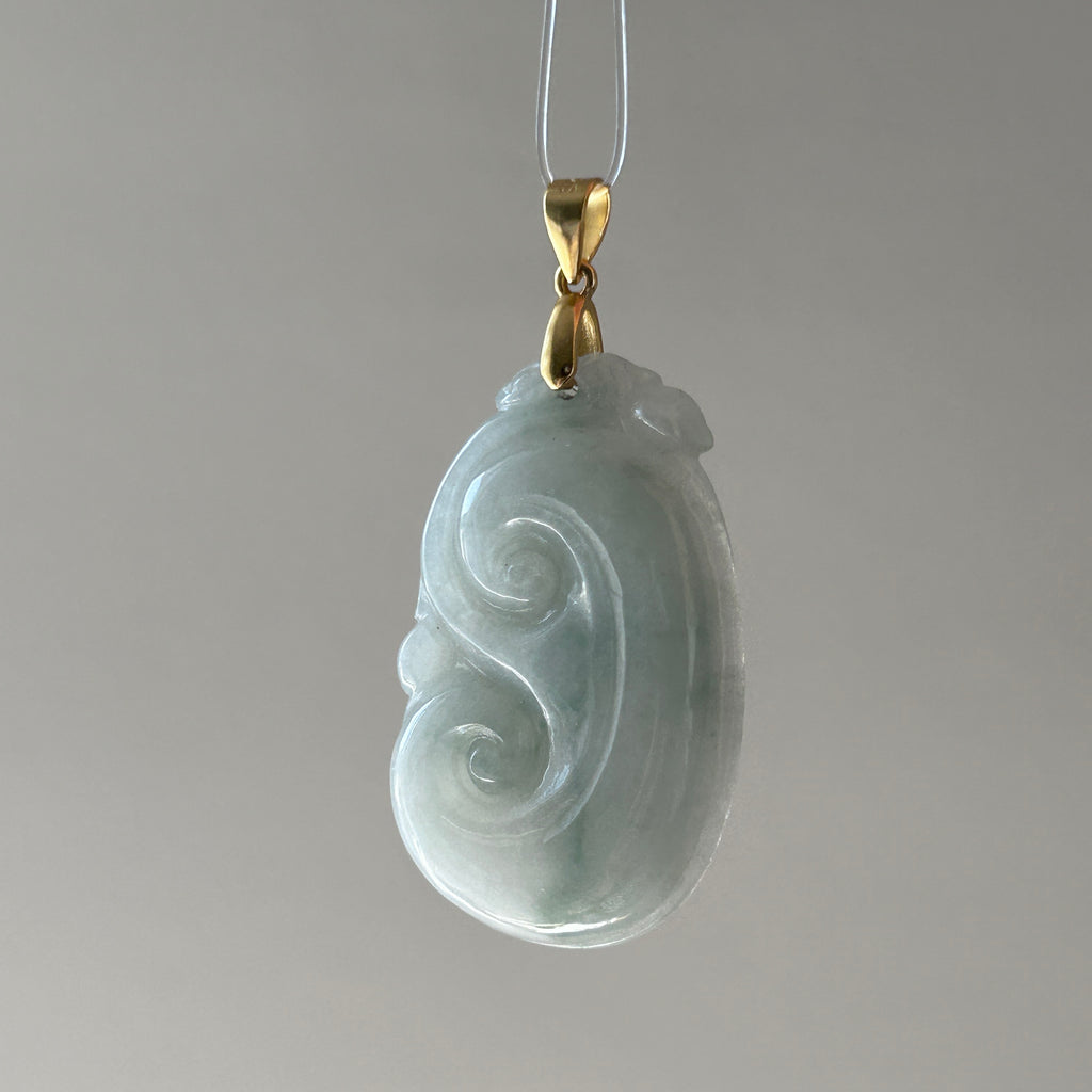 Light Green Ruyi Pendant in Sterling Silver, photo 2 - Luxe Jadeite