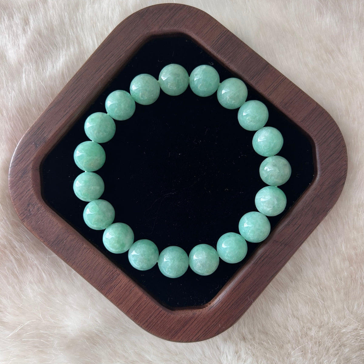 Apple green Burmese jadeite bead bracelet - Luxe Jadeite