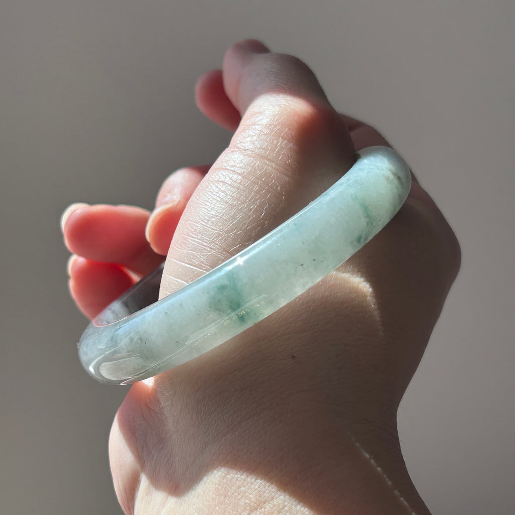 Wuji with Floating Blue Green Bangle 58.8mm, photo 4 - Luxe Jadeite