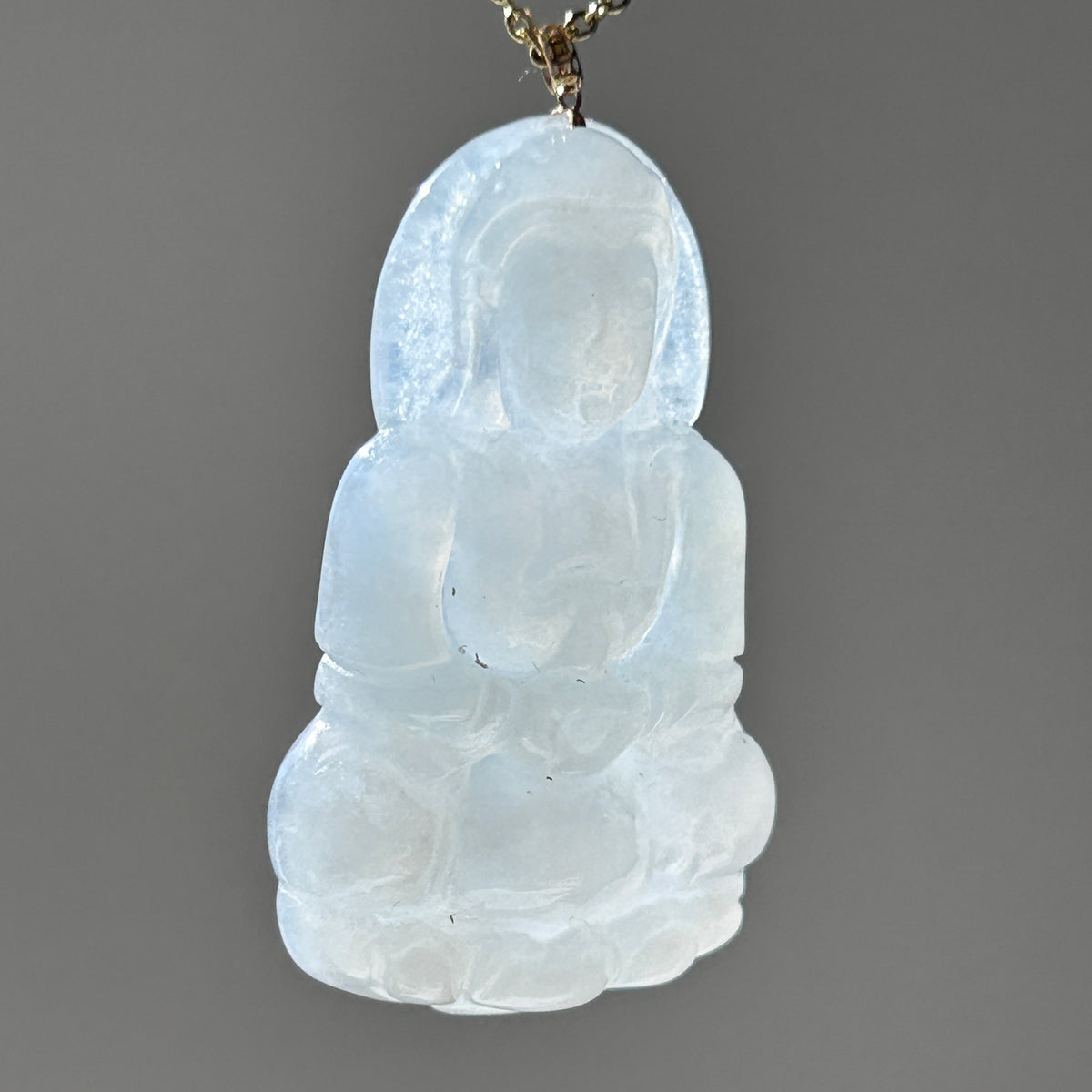 White Buddha Pendant, 18k Gold, photo 3 - Luxe Jadeite
