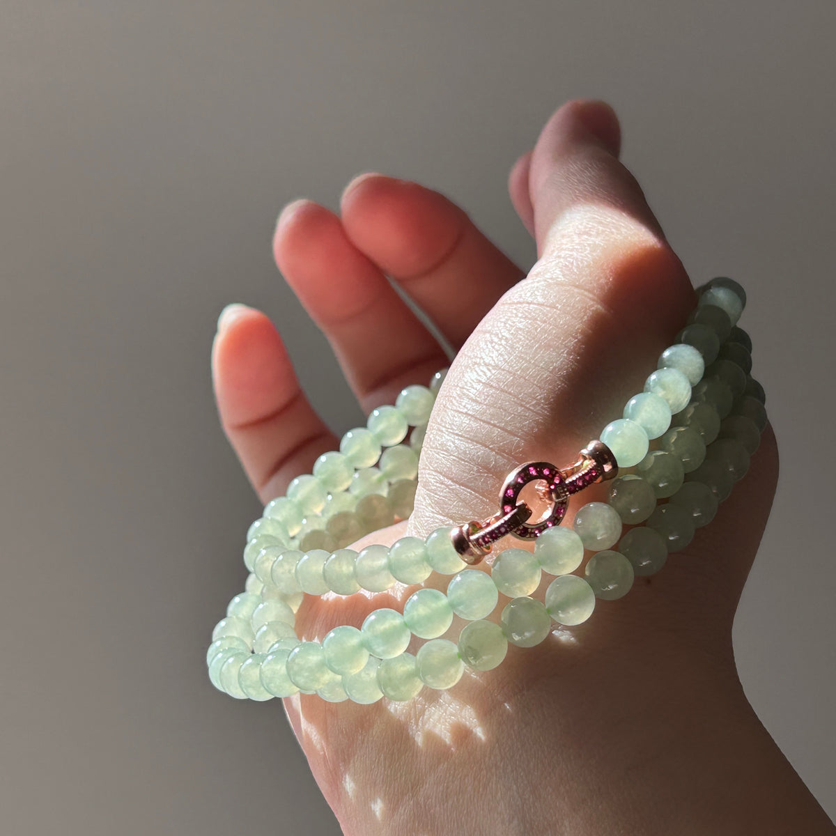 Icy pale green Burmese jadeite beaded necklace, 65cm, photo 3 - Luxe Jadeite
