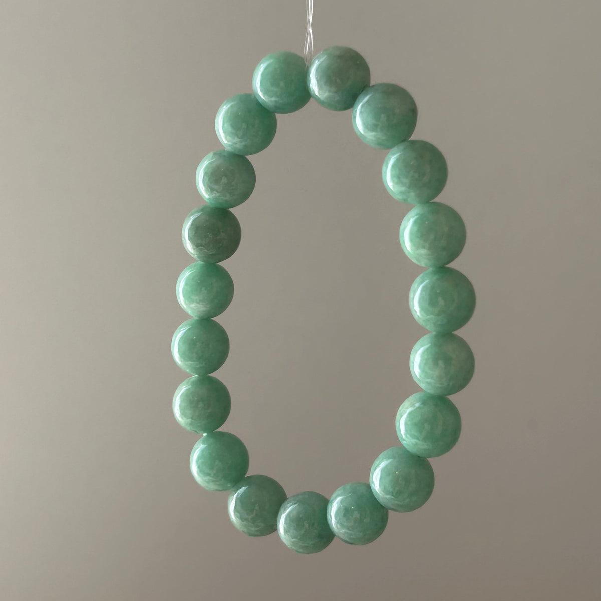 Apple green Burmese jadeite bead bracelet - Luxe Jadeite