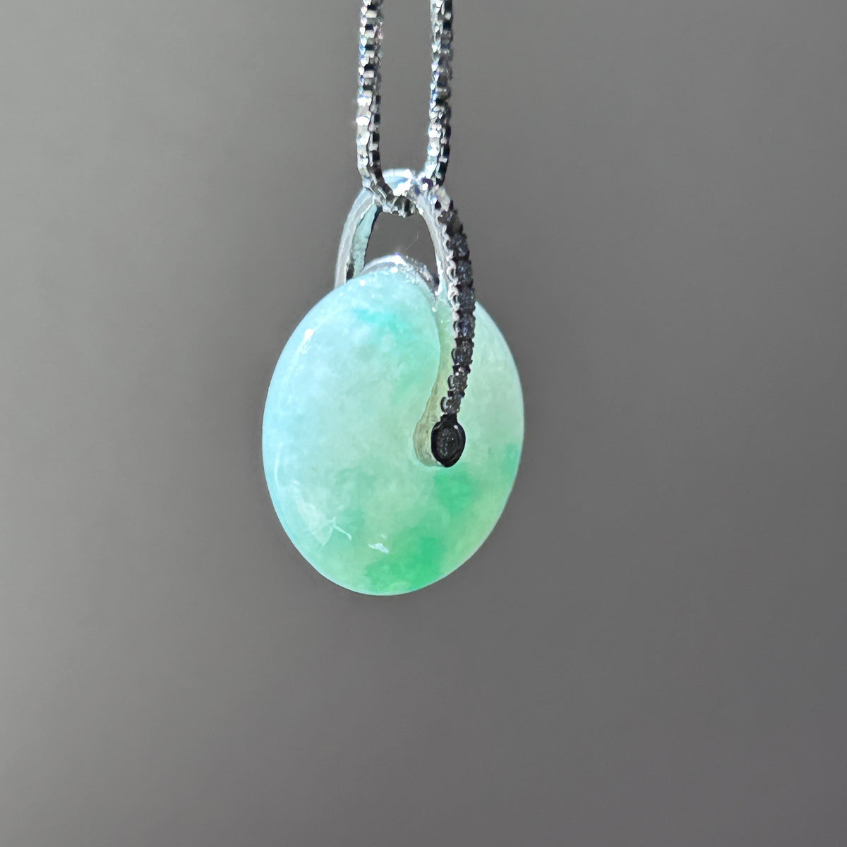 Floating Apple Green Ping An Kou Pendant, Sterling Silver, photo 5 - Luxe Jadeite