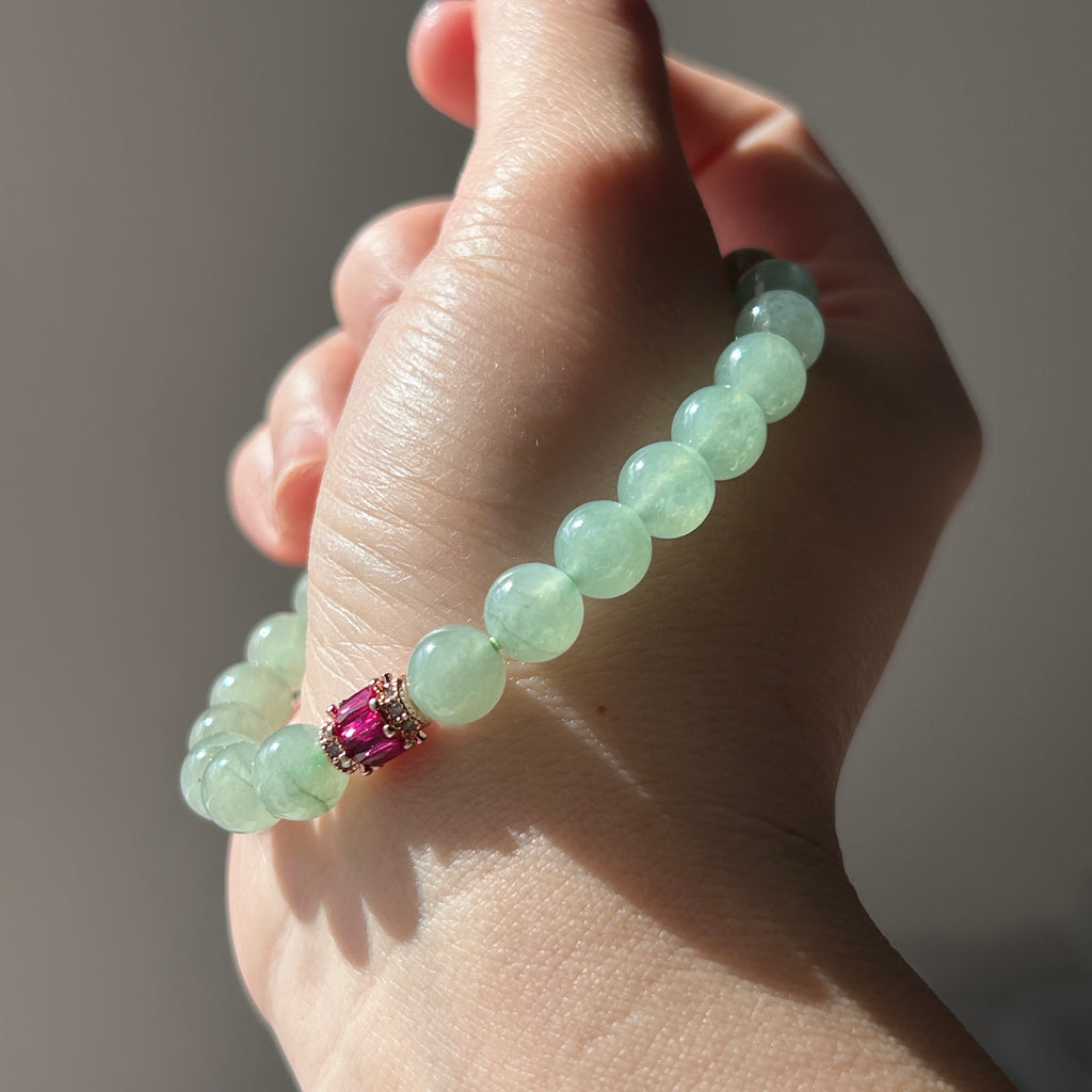 Light Green Bracelet, Jade only (no metal setting), photo 1 - Luxe Jadeite