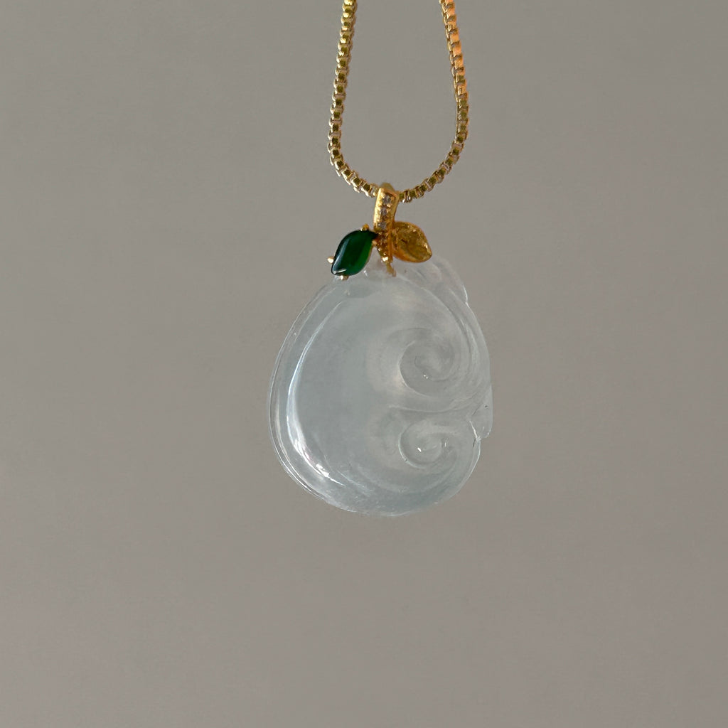 Icy Pale Green Ruyi Pendant, 18k Gold, photo 8 - Luxe Jadeite