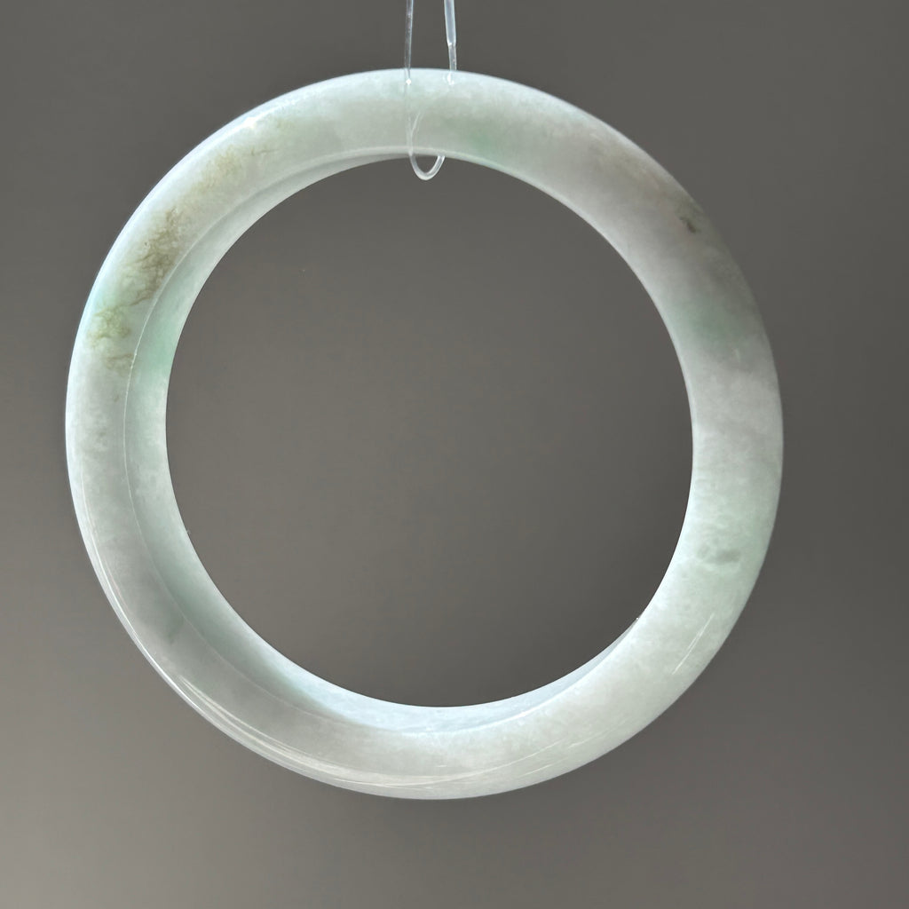 White Moss Green with Floating Apple Green Bangle 54.9mm, photo 4 - Luxe Jadeite