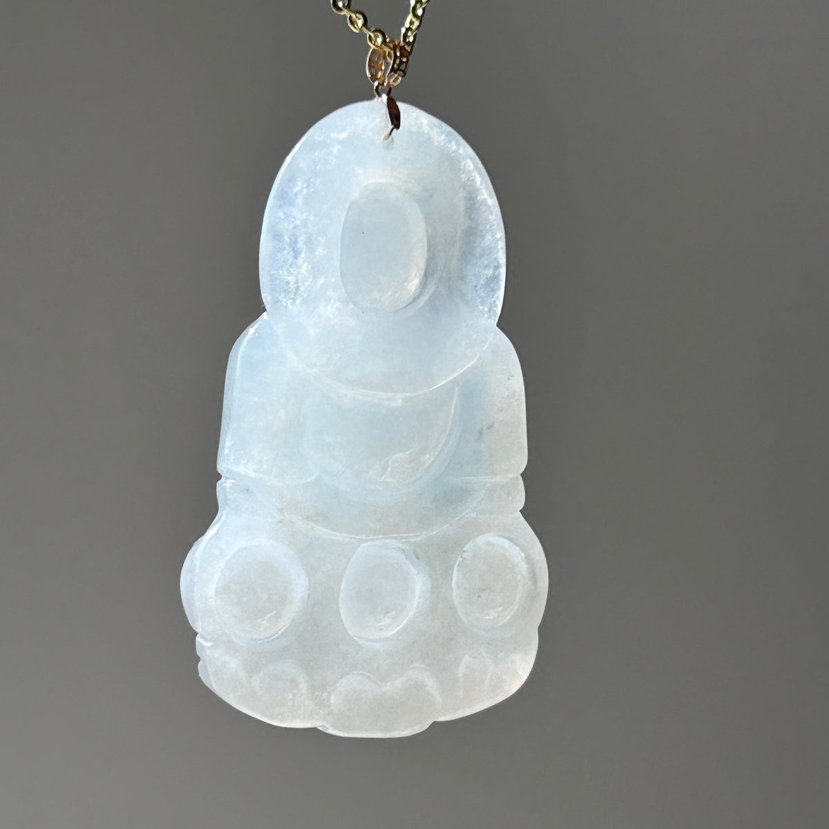 White Buddha Pendant, 18k Gold, photo 7 - Luxe Jadeite