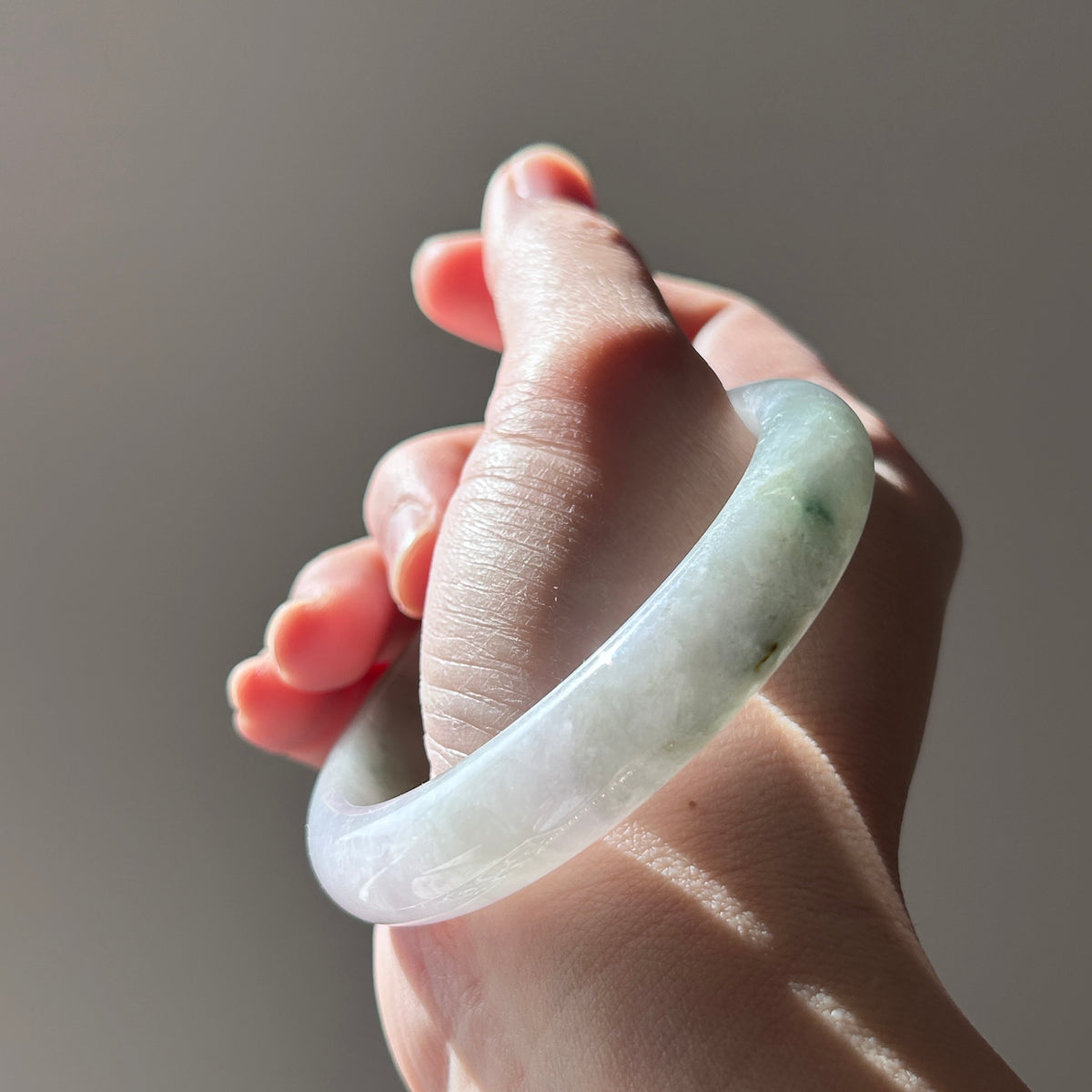 Icy spring purple and golden dust (chun dai cai sa jin) Burmese jadeite bangle, 57.8mm, photo 4 - Luxe Jadeite