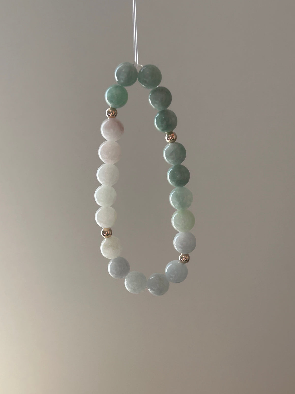 White to green Burmese jadeite bead bracelet with 9k gold - Luxe Jadeite
