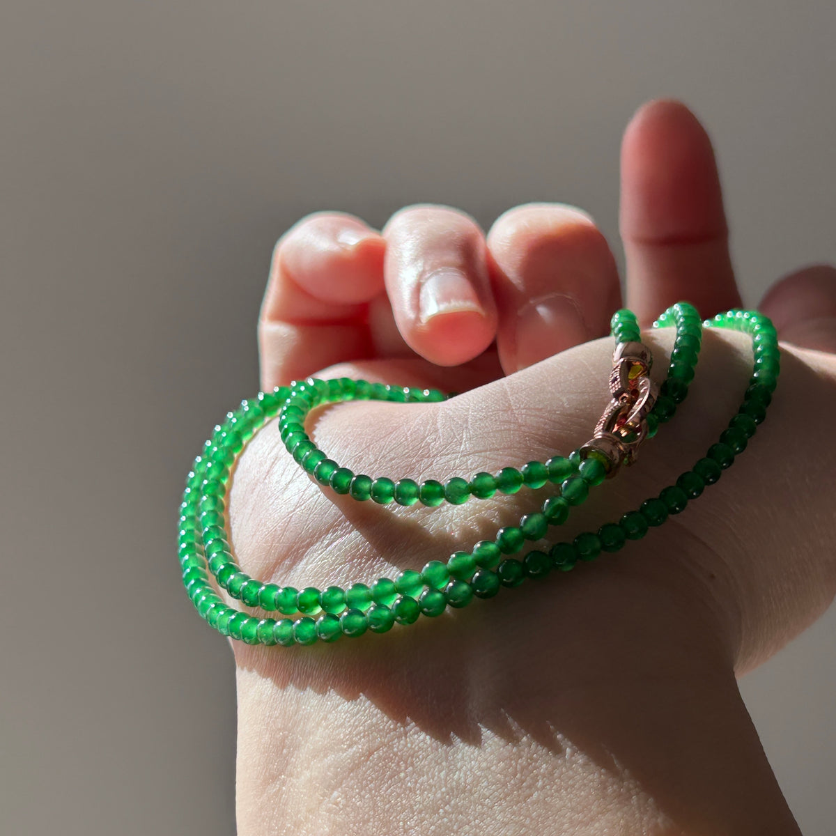 Imperial green Burmese jadeite beaded necklace, 55cm, photo 3 - Luxe Jadeite