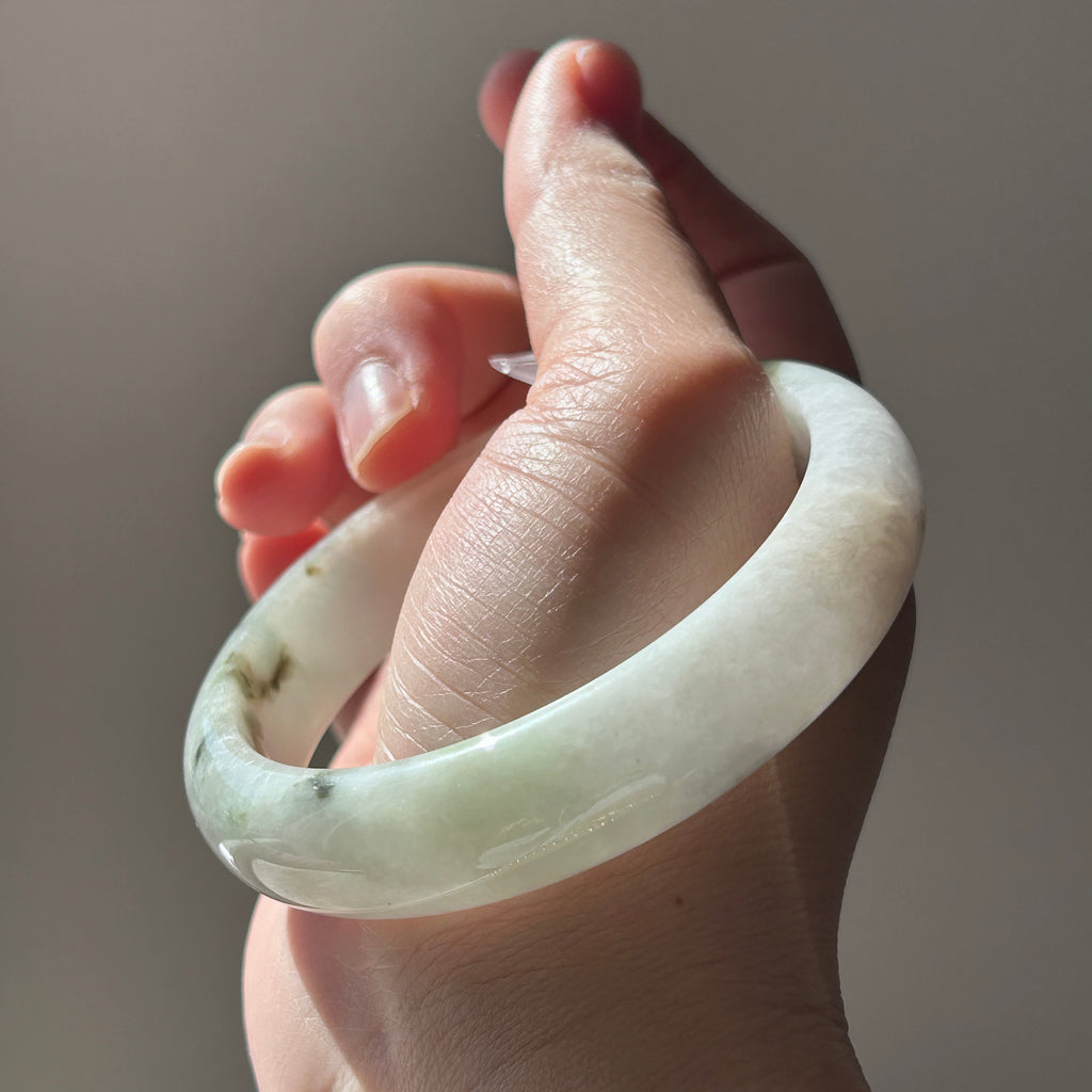 Pale Green with Floating Moss Green Bangle 60.3mm, photo 3 - Luxe Jadeite