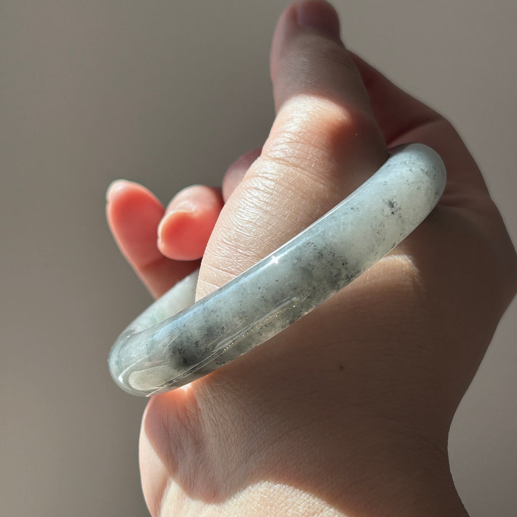Wuji with Floating Blue Green Bangle 58.8mm, photo 3 - Luxe Jadeite