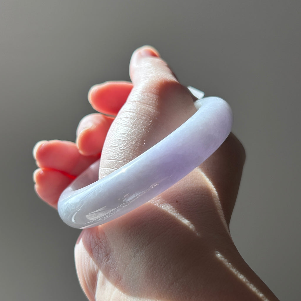 Milky lavender Burmese jadeite bangle with hint of green, 57.6mm, photo 3 - Luxe Jadeite