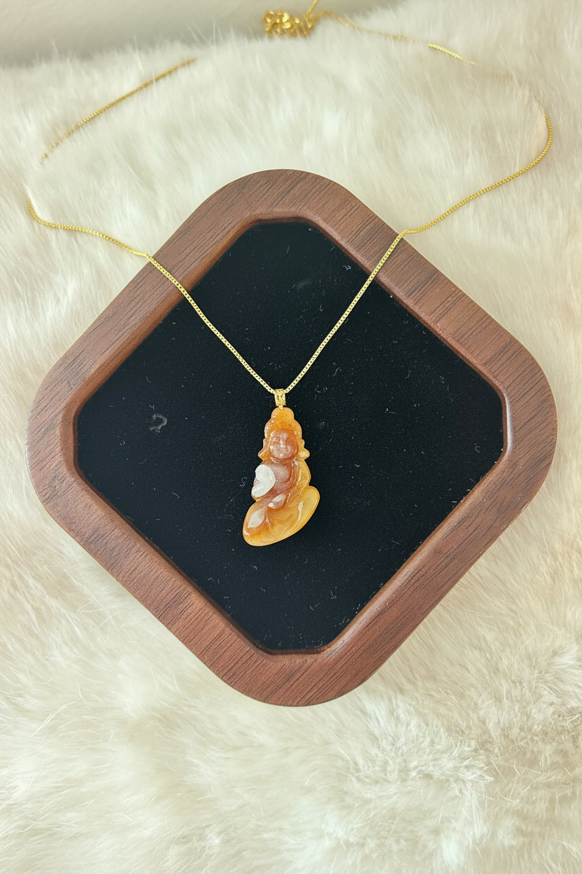 Tri-colour jade Buddha pendant in 18k gold - Luxe Jadeite