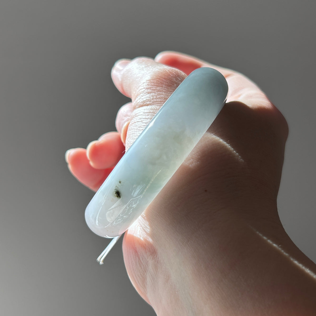 Icy lavender and dark green Burmese jadeite bangle with sa jin gold dust, 58.1mm, photo 6 - Luxe Jadeite