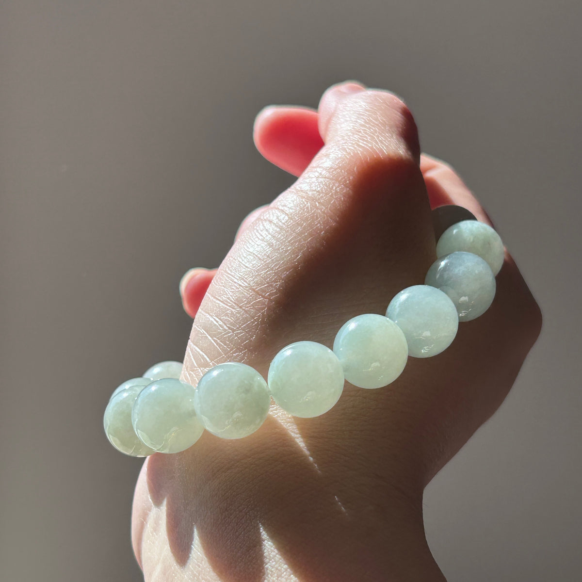 Pale Green Bracelet 17 cm, photo 1 - Luxe Jadeite