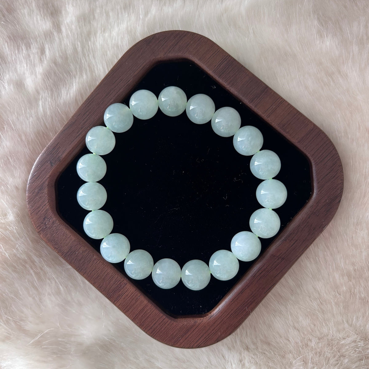 Light apple green jelly Burmese jadeite bead bracelet - Luxe Jadeite