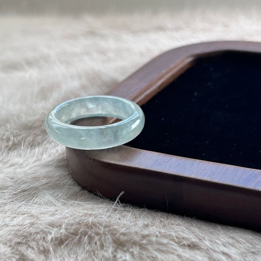 Icy white jadeite ring with lake green tinge, video 2, photo 1 - Luxe Jadeite