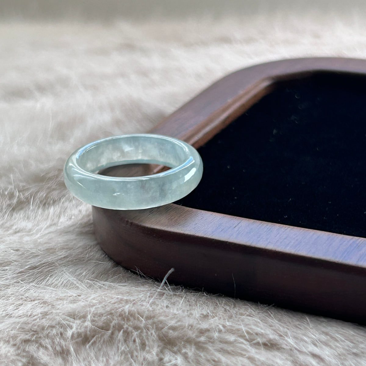 Icy white jadeite ring with lake green tinge, video 2, photo 1 - Luxe Jadeite