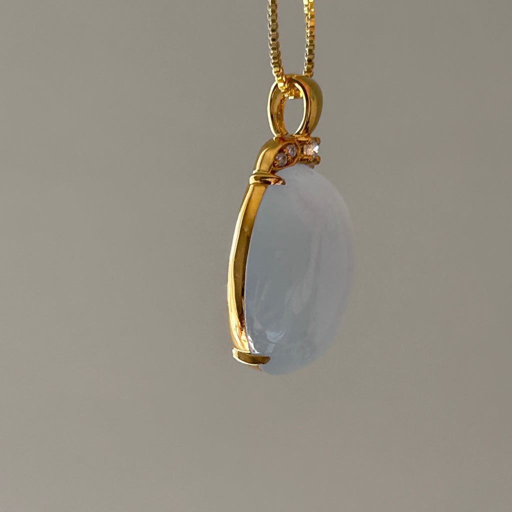 Lavender Egg Pendant, 18k Gold, photo 8 - Luxe Jadeite