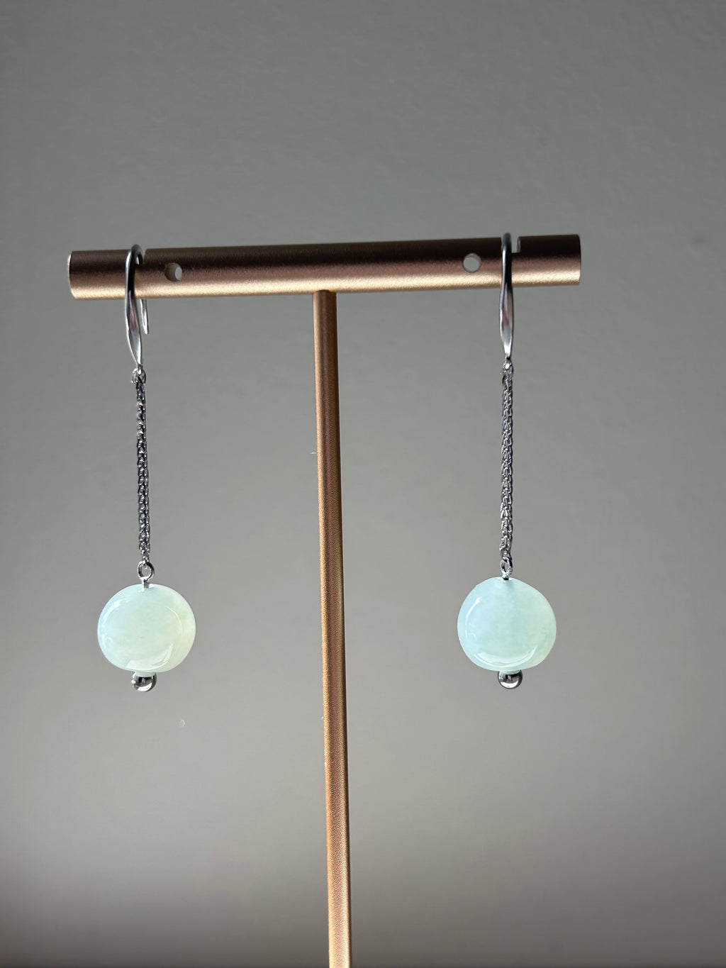Type A untreated Burmese jadeite drop earrings in sterling silver - Luxe Jadeite