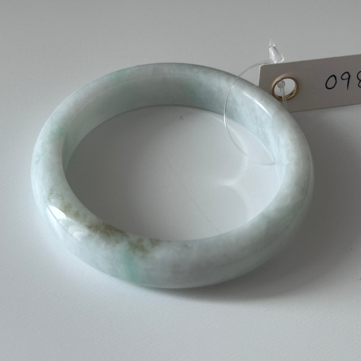 White Moss Green with Floating Apple Green Bangle 54.9mm, photo 9 - Luxe Jadeite