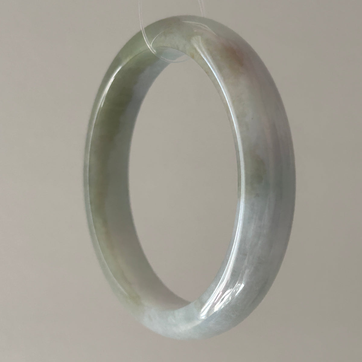 Tea Yellow on Light Green Bangle 57.7mm, photo 9 - Luxe Jadeite