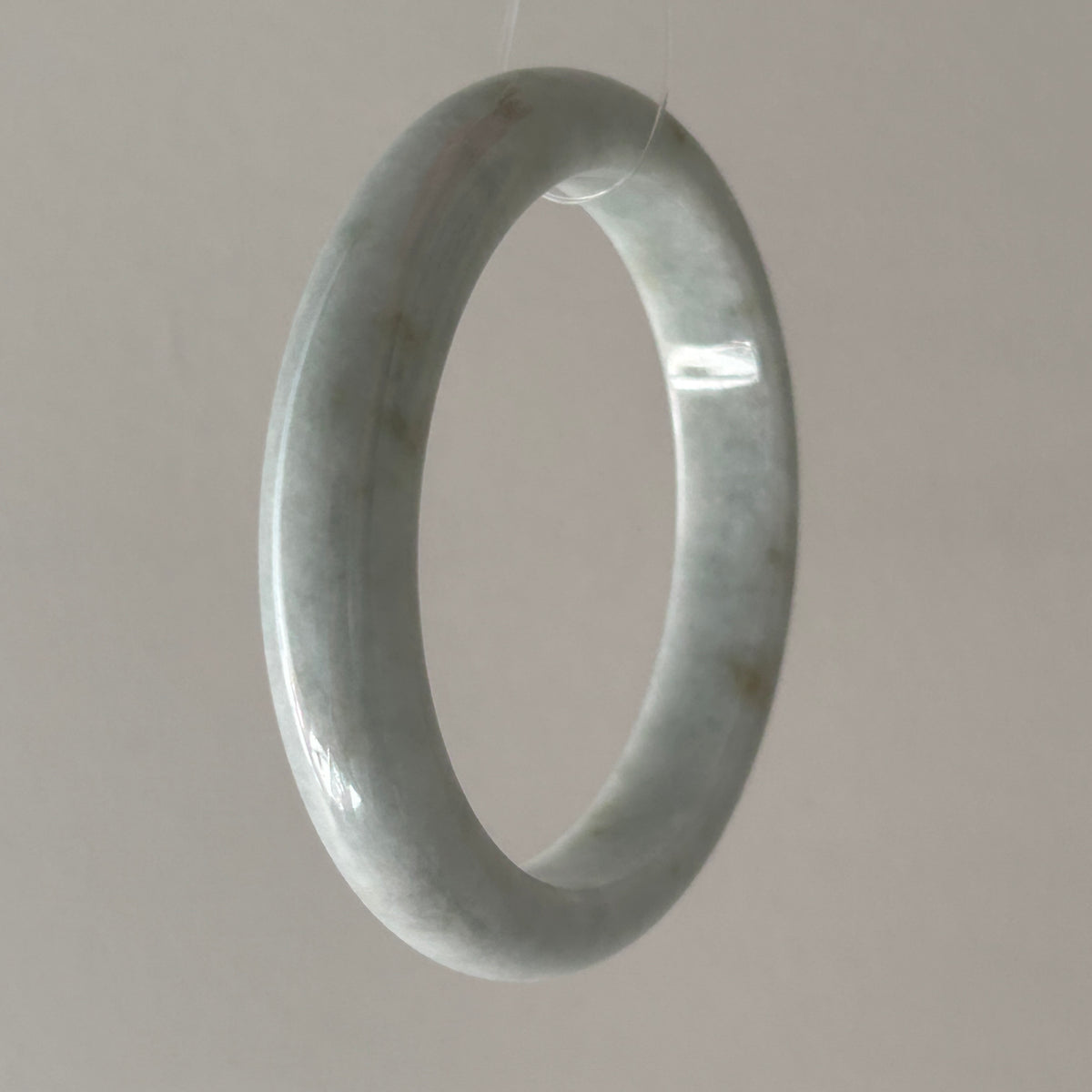 Light Pale Green with Sajin Bangle 59.5mm, photo 8 - Luxe Jadeite