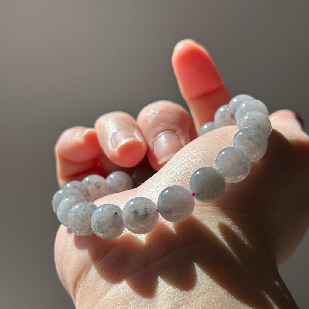 Rare icy black chicken (wuji) jadeite bead bracelet, photo 3 - Luxe Jadeite