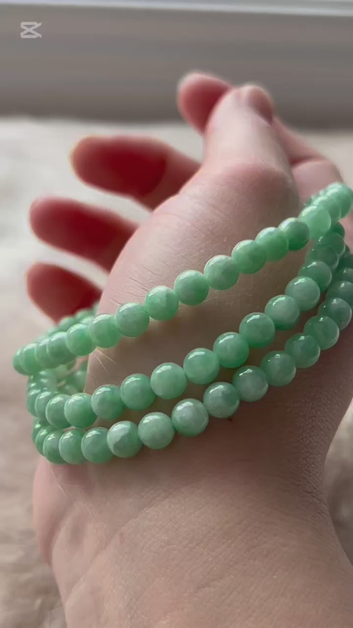 Sweet apple green Burmese jadeite bead necklace, 60cm, video 2 - Luxe Jadeite